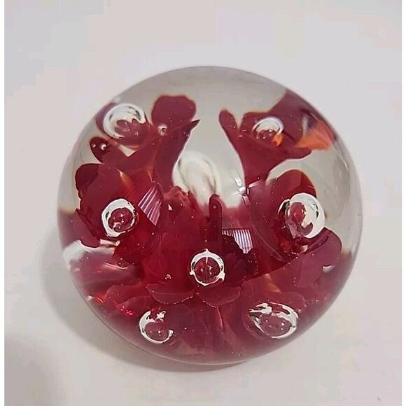 Maude and Bob St. Clair 1980 Vintage Art Glass Paperweight Red Trumpet Flowers - Picture 1 of 10